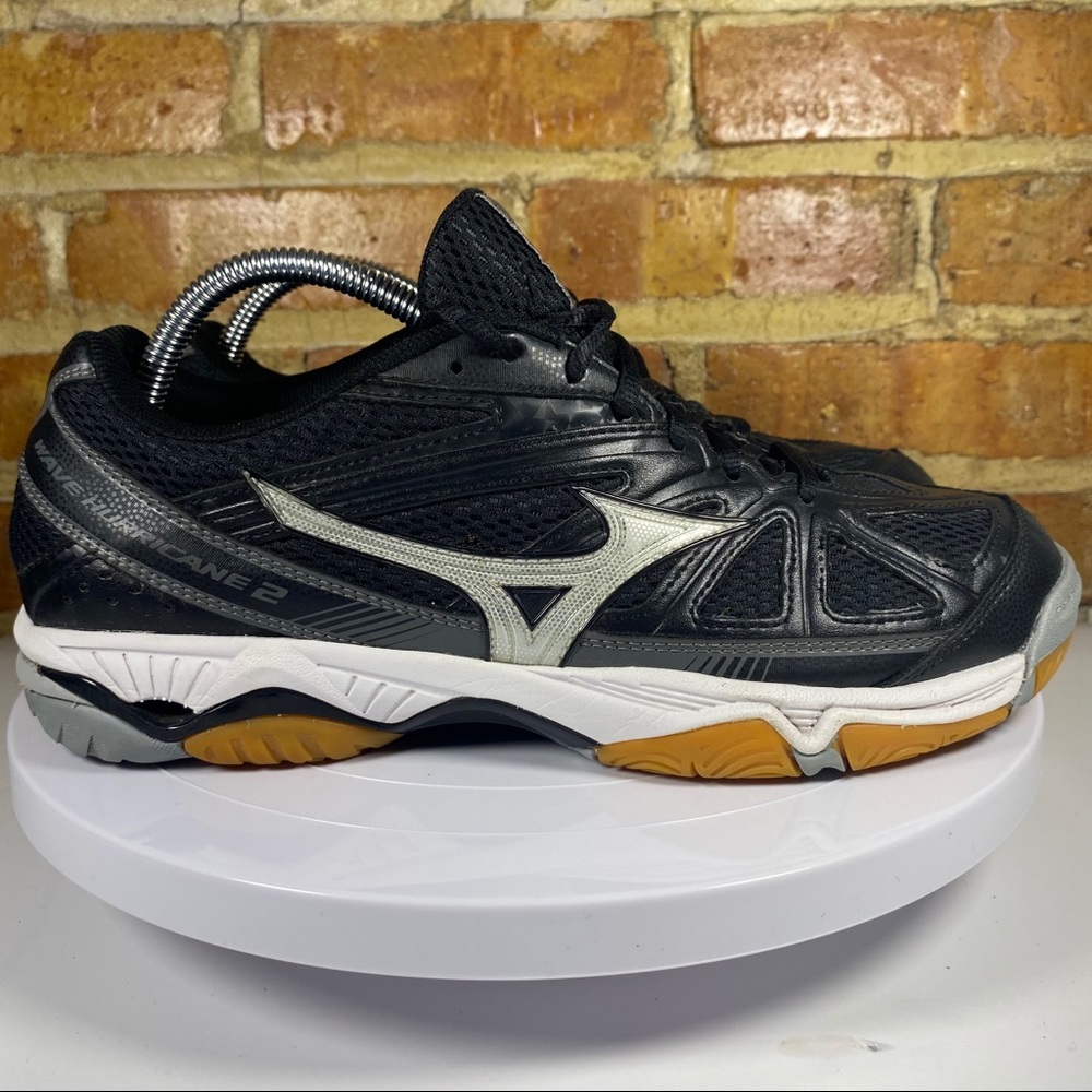 Women’s 10 Mizuno Wave Hurricane 2 Volleyball